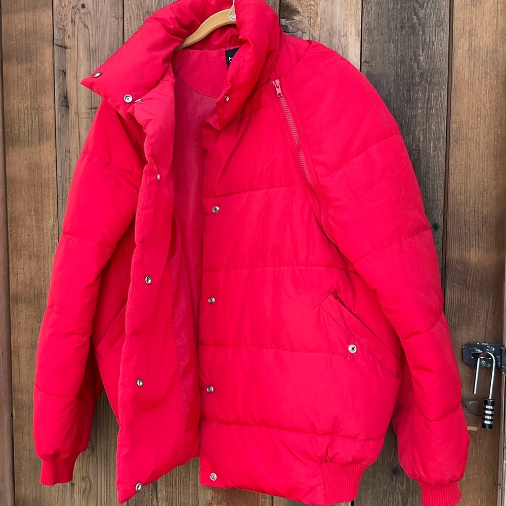 Boohoo Red Oversized Puffer Vest Jacket Size 4
